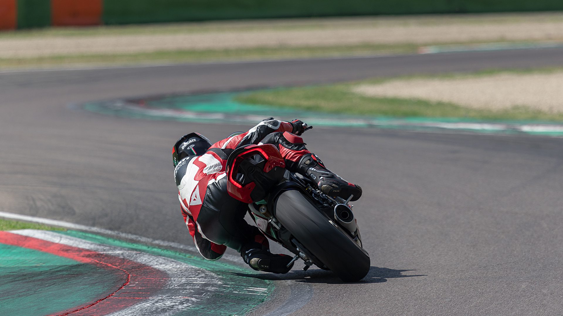 Ducati Panigale V2