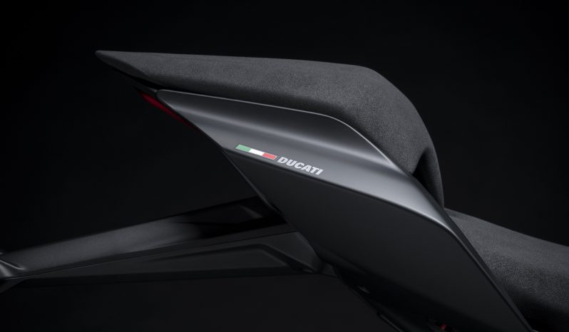 Ducati StreetFighter V4 lleno