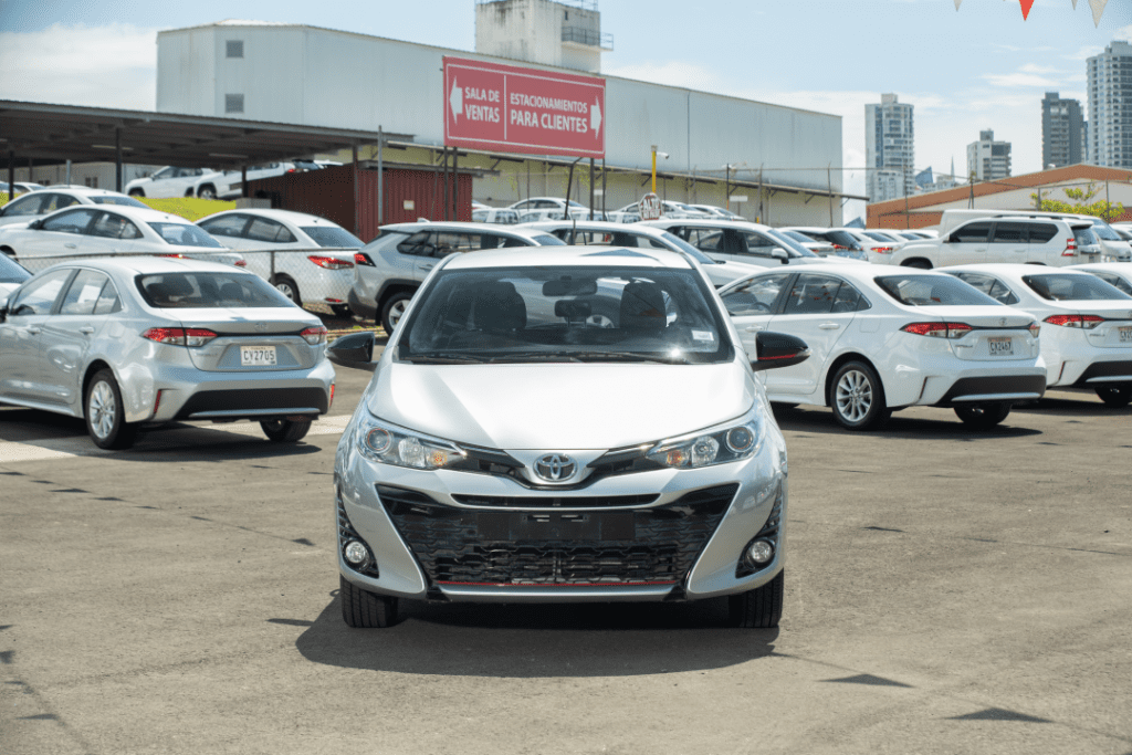Certificado Toyota Yaris Hatchback 2020 | CZ9948