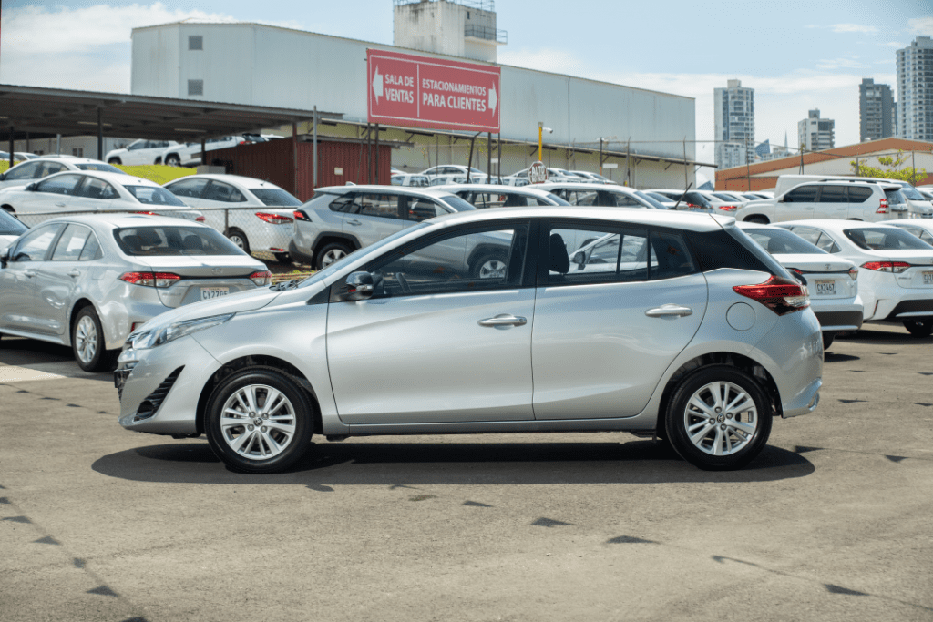 Certificado Toyota Yaris Hatchback 2020 | CZ9948