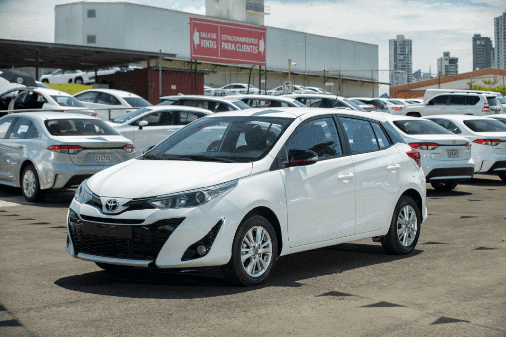 Certificado Toyota Yaris Hatchback 2020 | CZ9982