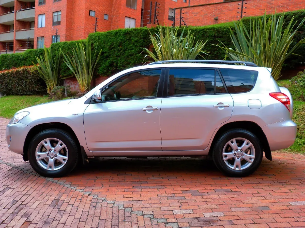 Usado Toyota RAV4 2010