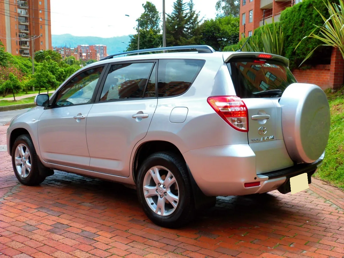 Usado Toyota RAV4 2010