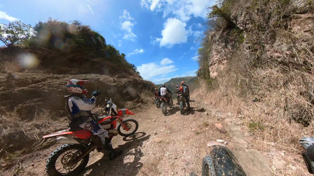 Bajada chorros de ola