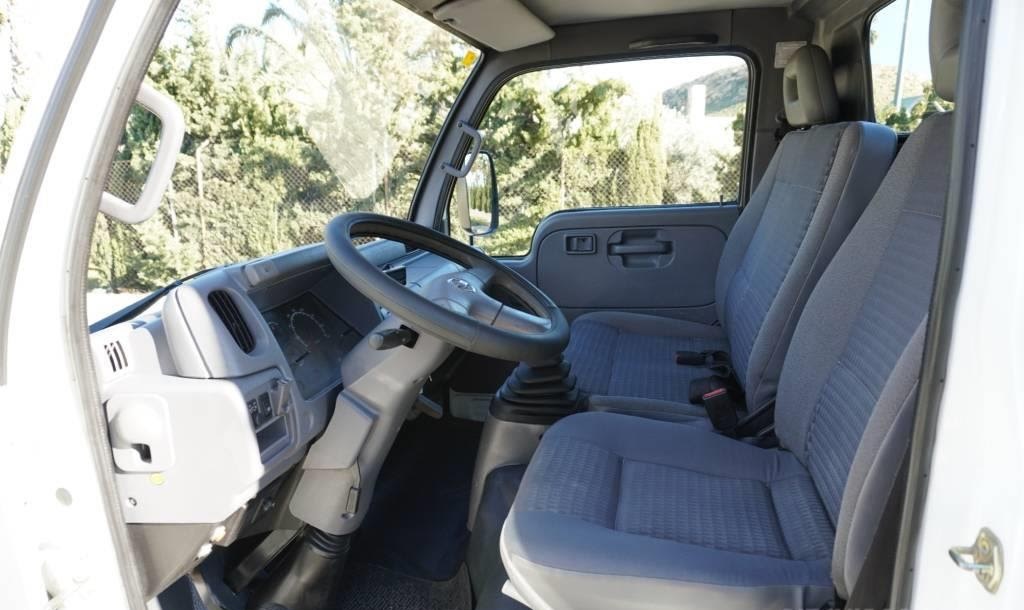 Usado Nissan CABSTAR 2009